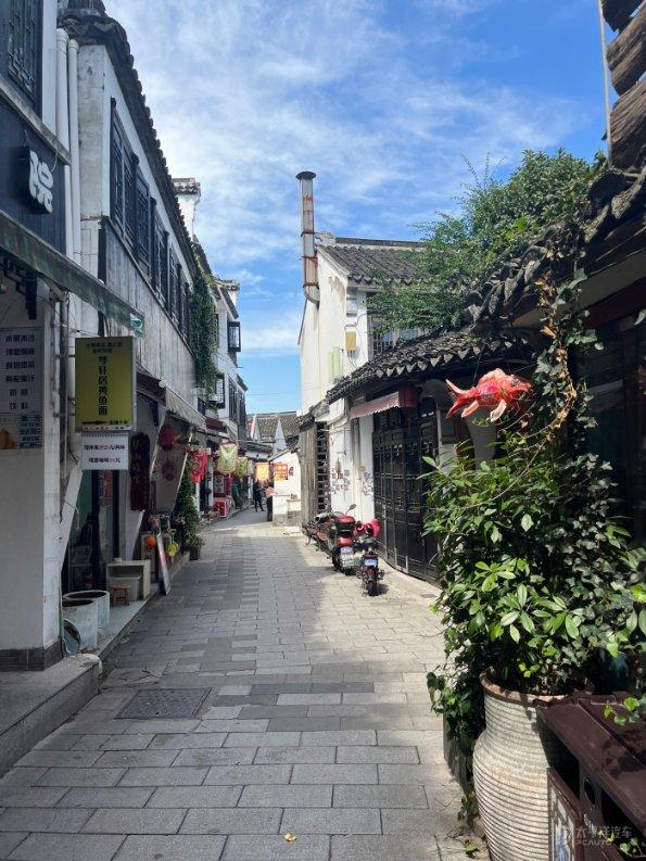 可爱吊带裙